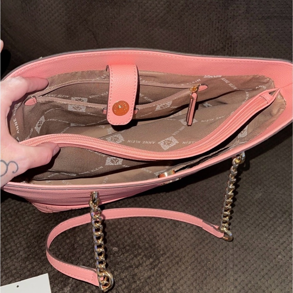Anne Klein, coral purse, brand new with tags  - Picture 3 of 6